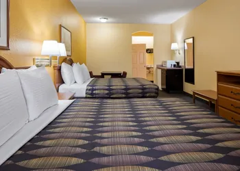 SureStay Hotel By Best Western Mission hotel thumbnail 5