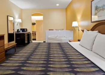 SureStay Hotel By Best Western Mission hotel thumbnail 7