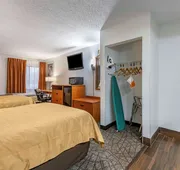 Quality Inn Austintown - Youngstown West hotel detail image 5