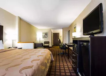 Quality Inn Monee I-57 hotel thumbnail 4