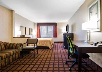 Quality Inn Monee I-57 hotel thumbnail 8