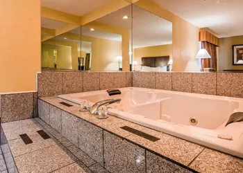 Best Western Muncie hotel thumbnail 4