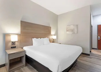 Best Western Of Wise hotel thumbnail 6