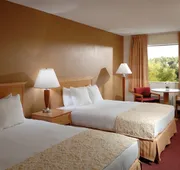 Whispering Hills Inn hotel detail image 5