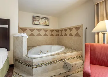 Best Western Parsons Inn hotel thumbnail 7