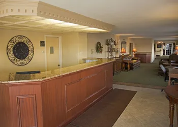 Magnuson Grand Pioneer Inn and Suites hotel thumbnail 2