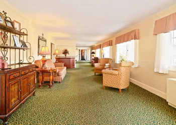 Magnuson Grand Pioneer Inn and Suites hotel thumbnail 4