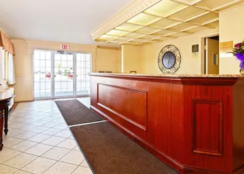Magnuson Grand Pioneer Inn and Suites hotel thumbnail 5