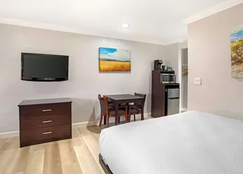 Best Western Inn hotel thumbnail 7