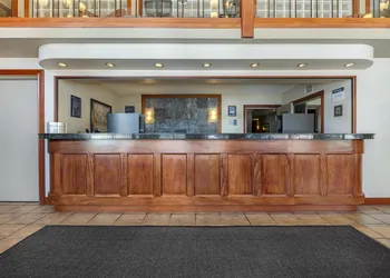 Best Western Plus Baker Street Inn hotel thumbnail 3