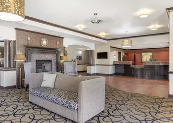 Best Western Plus Classic Inn & Suites hotel thumbnail 3