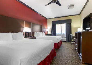 Best Western Plus Classic Inn & Suites hotel thumbnail 4