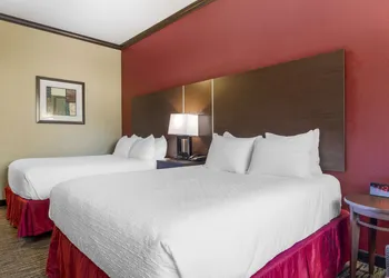 Best Western Plus Classic Inn & Suites hotel thumbnail 5