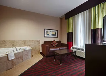 Best Western Plus Cushing Inn & Suites hotel thumbnail 3