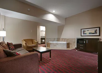 Best Western Plus Cushing Inn & Suites hotel thumbnail 4