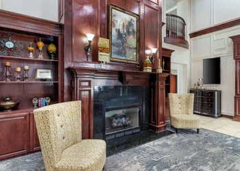 Best Western Plus Crown Colony Inn & Suites hotel thumbnail 2