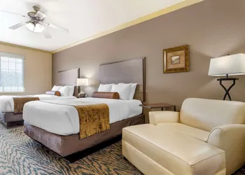 Best Western Plus Crown Colony Inn & Suites hotel thumbnail 5