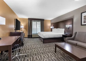 Best Western Plus Denton Inn & Suites hotel thumbnail 4