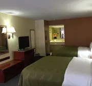 Econo Lodge Inn & Suites Eagle Pass hotel detail image 4