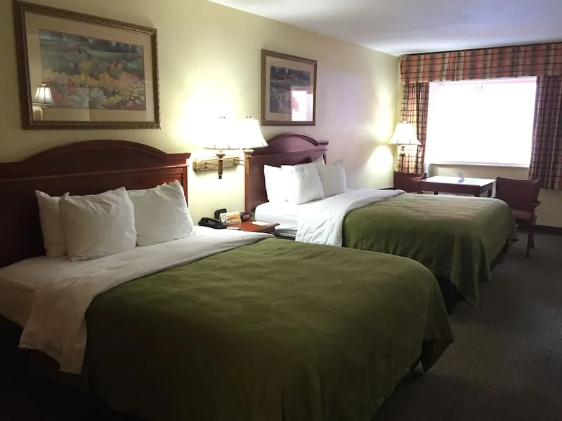 Econo Lodge Inn & Suites Eagle Pass hotel detail image 6