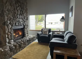 Friday Harbor Suites hotel thumbnail 6