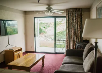 Friday Harbor Suites hotel thumbnail 8