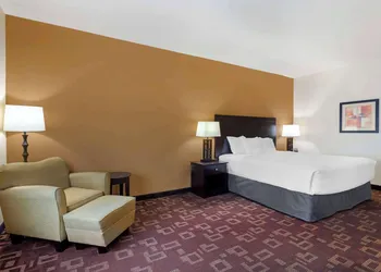 Best Western Plus Goliad Inn & Suites hotel thumbnail 4