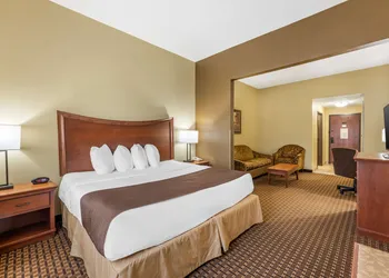 Best Western Plus Grand Island Inn & Suites hotel thumbnail 6