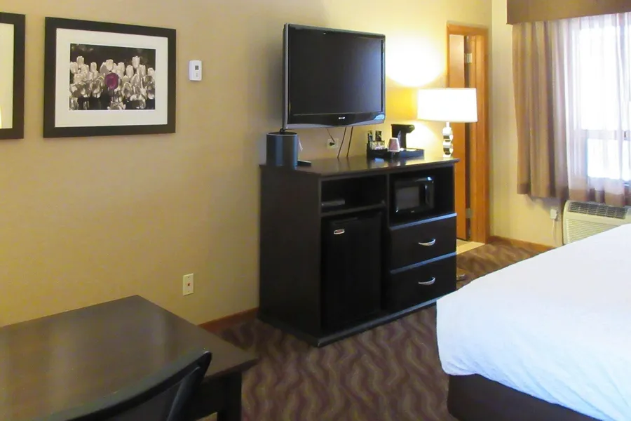 Quality Inn & Suites Detroit Lakes hotel detail image 6
