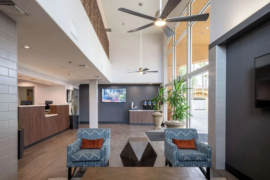 Best Western Inn & Suites Lemoore hotel detail image 6