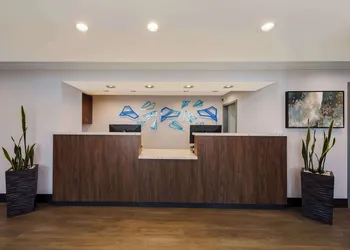 Best Western Inn & Suites Lemoore hotel thumbnail 7