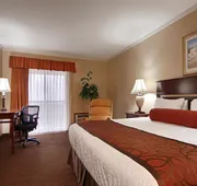 Best Western Plus Landmark Inn hotel detail image 5