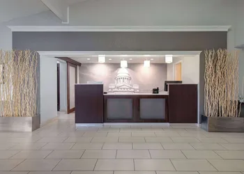 La Quinta Inn by Wyndham El Dorado hotel thumbnail 2