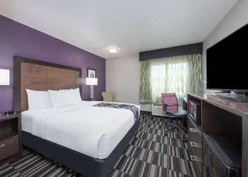 La Quinta Inn by Wyndham El Dorado hotel thumbnail 6