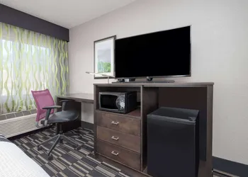 La Quinta Inn by Wyndham El Dorado hotel thumbnail 7