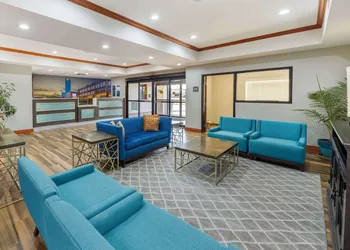 Best Western Plus Midwest City Inn & Suites hotel thumbnail 2