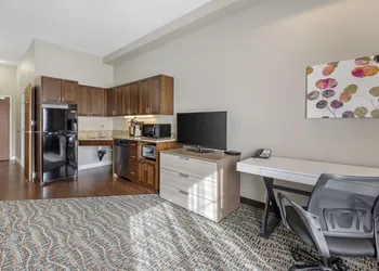 Best Western Plus Peppertree Inn At Omak hotel thumbnail 6