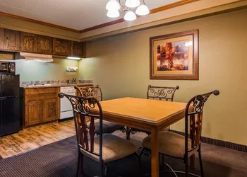 Best Western Plus Sidney Lodge hotel thumbnail 5