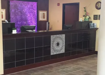 Paradise Inn & Suites hotel thumbnail 3