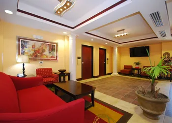 Paradise Inn & Suites hotel thumbnail 4