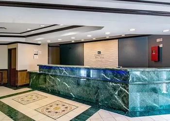 Quality Inn & Suites Robstown hotel thumbnail 3