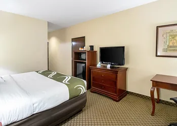 Quality Inn & Suites Robstown hotel thumbnail 6