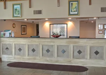 Quality Inn & Suites Carthage near Precious Moments Chapel hotel thumbnail 5
