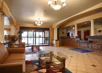 SureStay Plus Hotel by Best Western Quanah hotel thumbnail 2