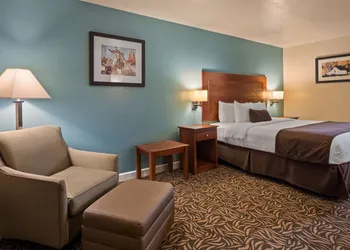 Best Western Regency Inn & Suites hotel thumbnail 3