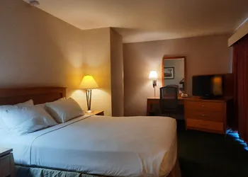 RiverTree Inn & Suites hotel thumbnail 4
