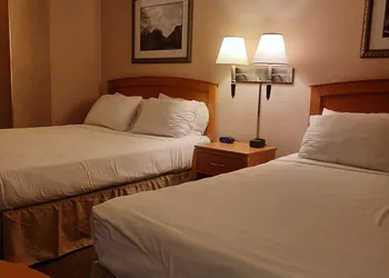 RiverTree Inn & Suites hotel thumbnail 5