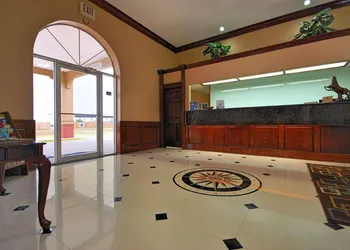 Americas Best Value Inn Sinton hotel thumbnail 5