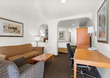 Best Western Socorro Hotel & Suites hotel thumbnail 7