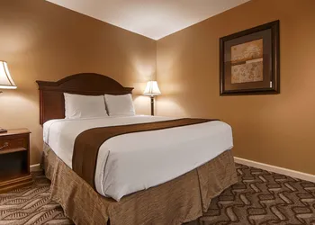 Best Western Suites hotel thumbnail 5
